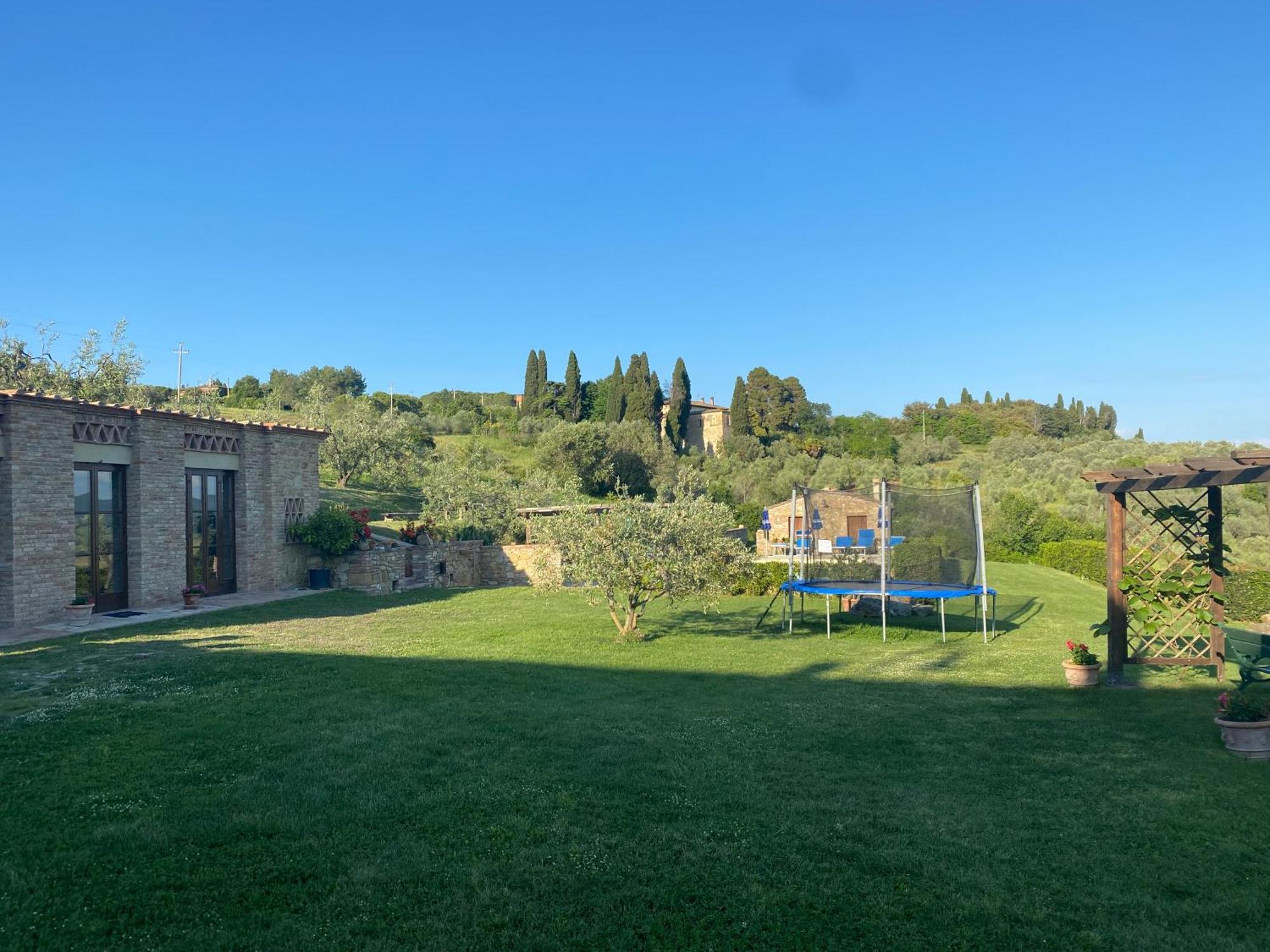 One-Bedroom Apartment Garden View